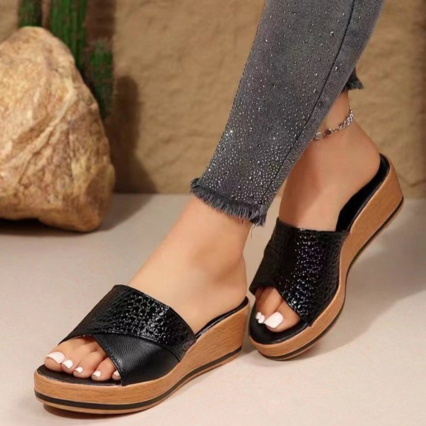 Down To Earth Mid Heel Sandals (2 Variants)