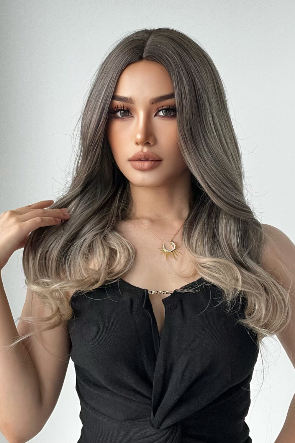 24" Ash Brown/Blonde Ombre Synthetic Wave Wig