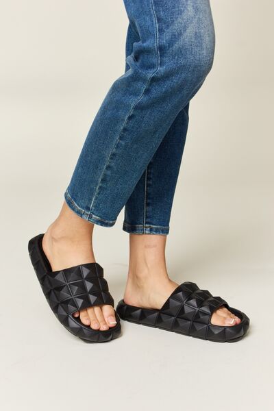 Bold Diva Pyramid Stud Toe Foot-bed Sandals