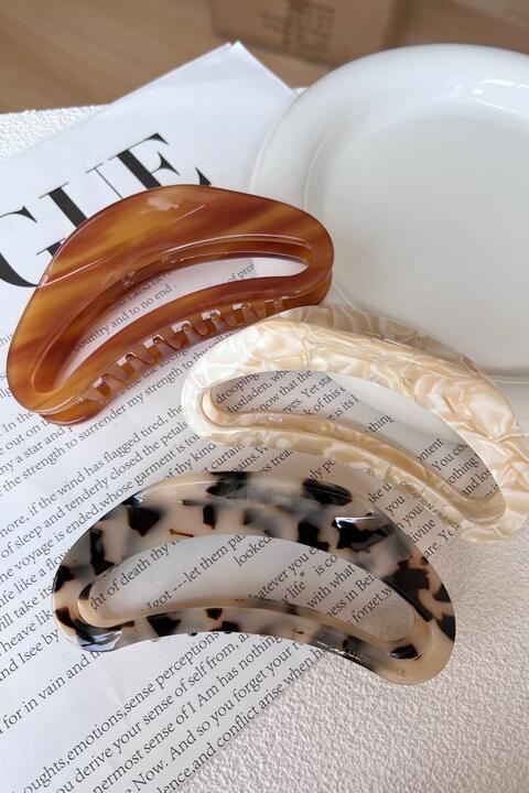 Open Sided Curved Acetate Hair Claw Clip