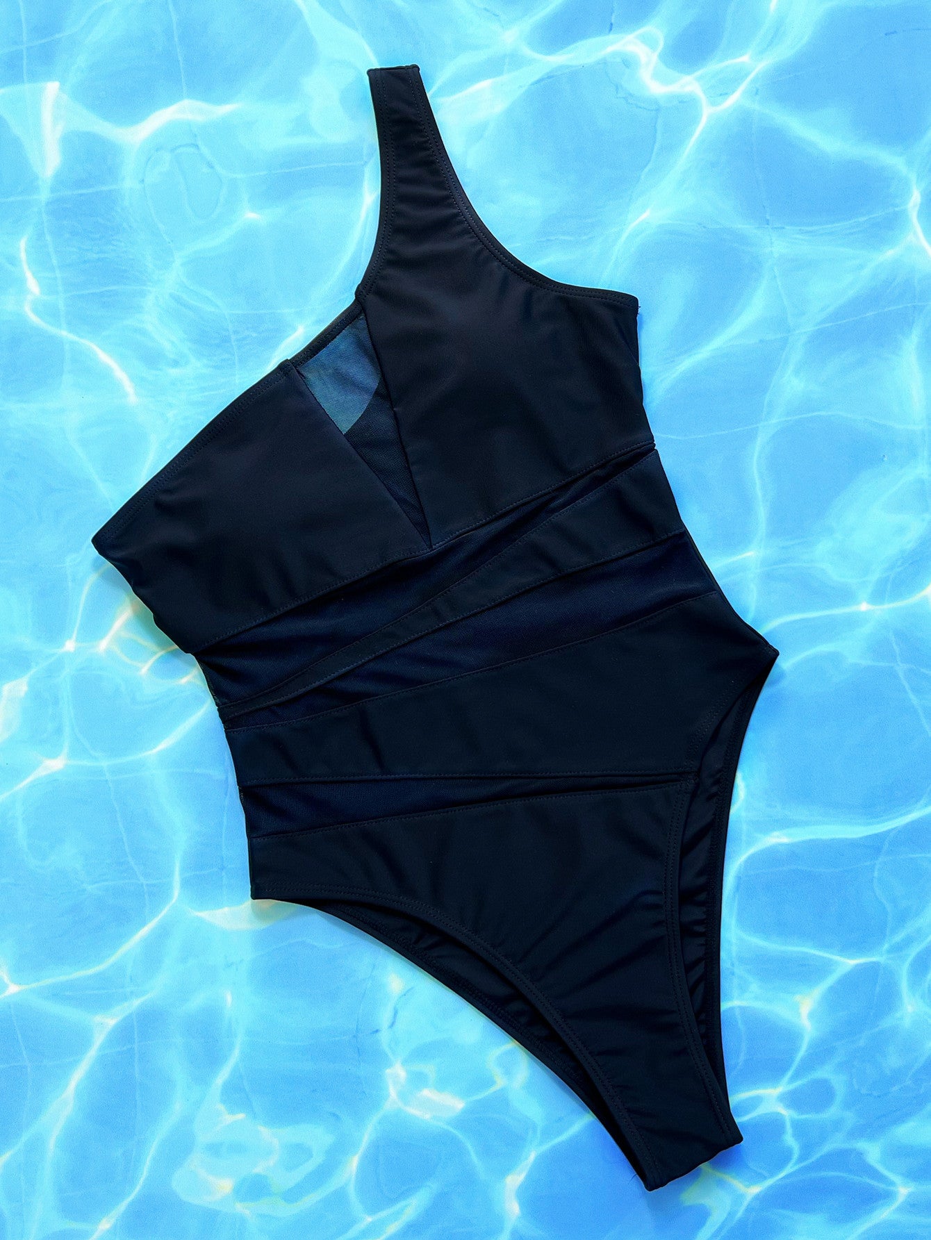 Sleek & Classy One-Shoulder Peak-A-Boo Cutout Design Swimsuit