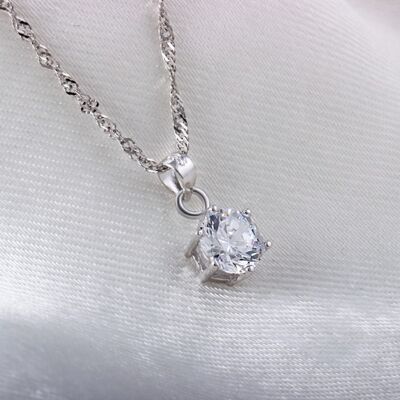 Platinum-Plated Artificial Gemstone Pendant Necklace