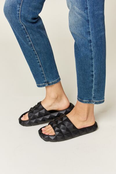 Bold Diva Pyramid Stud Toe Foot-bed Sandals