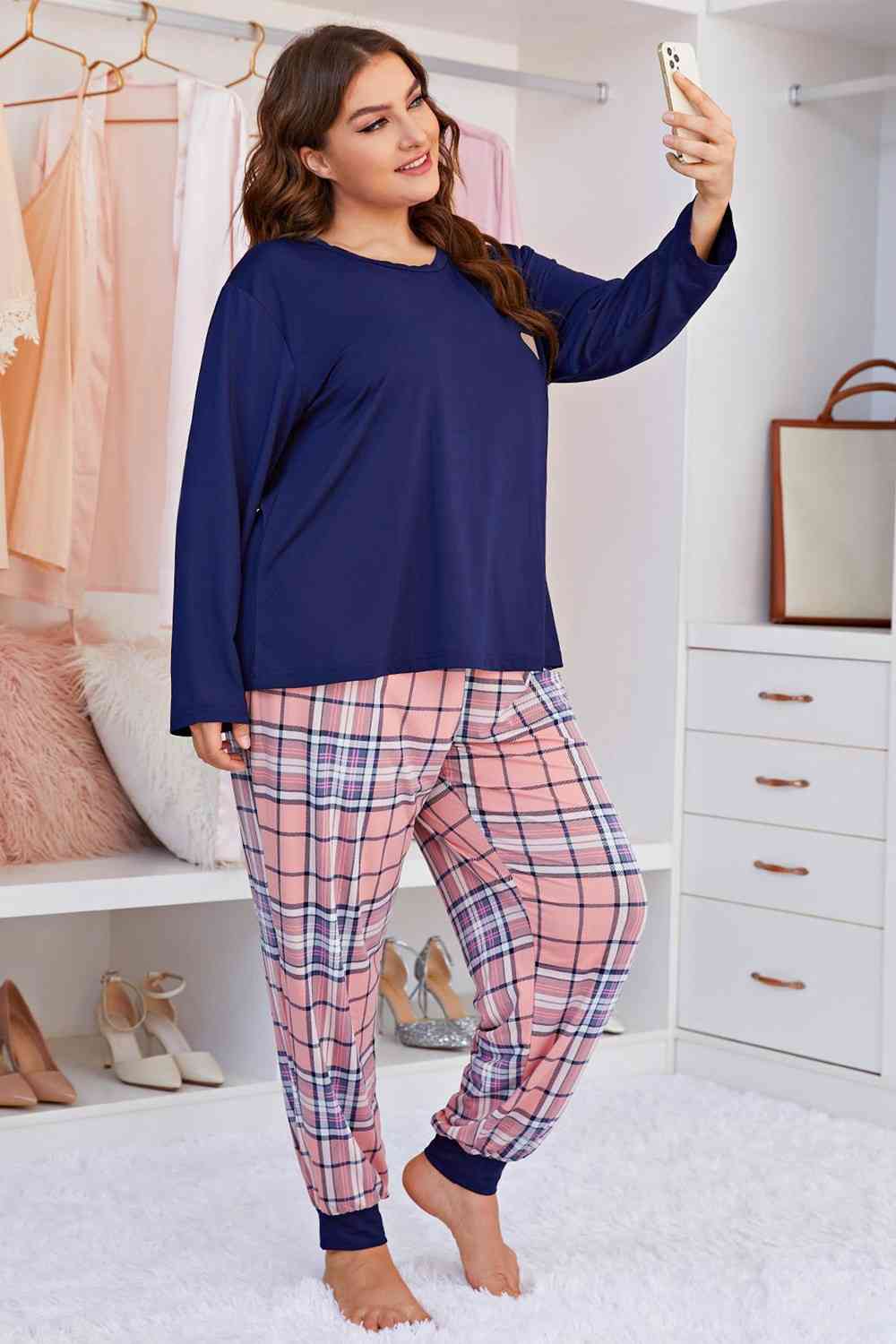 Plus Size Heart Top and Plaid Joggers Lounge Set