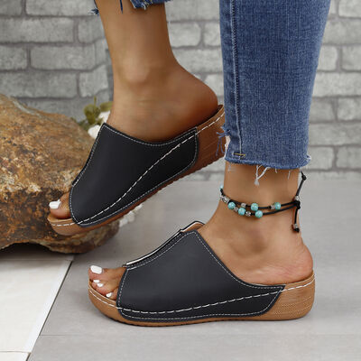 Centered & Focused Sandals (3 Variants)