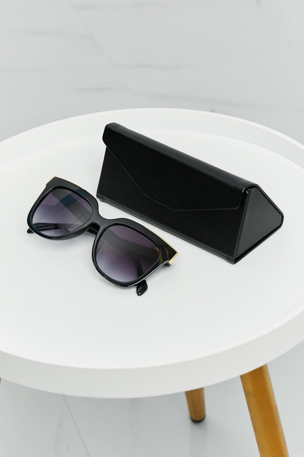 Polycarbonate Frame Square Sunglasses