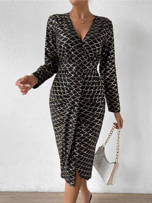 Black and Gold Mermaid Scale Pattern Long Sleeve Slit Dress