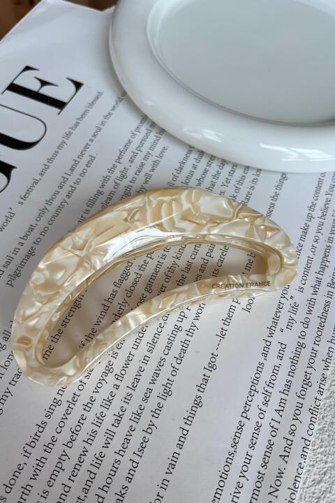 Open Sided Curved Acetate Hair Claw Clip