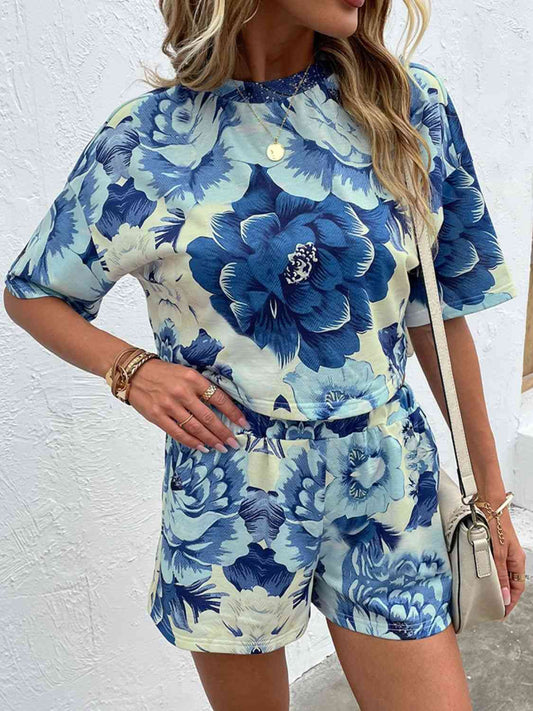 Floral Print Round Neck Dropped Shoulder Half Sleeve Top and Shorts Set