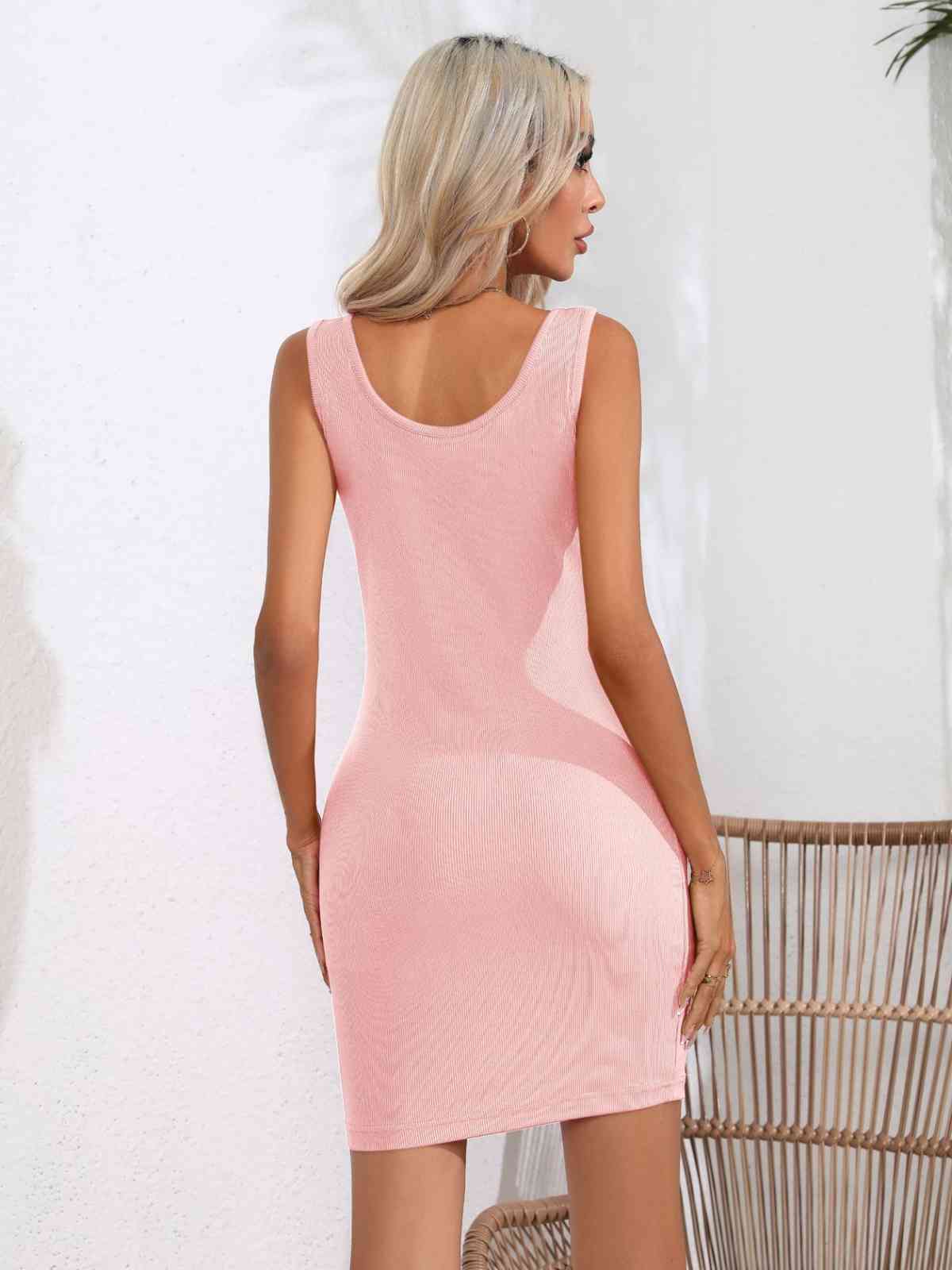 Scoop Neck Sleeveless Bodycon Dress (9 Variants)