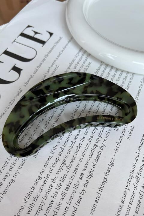 Open Sided Curved Acetate Hair Claw Clip