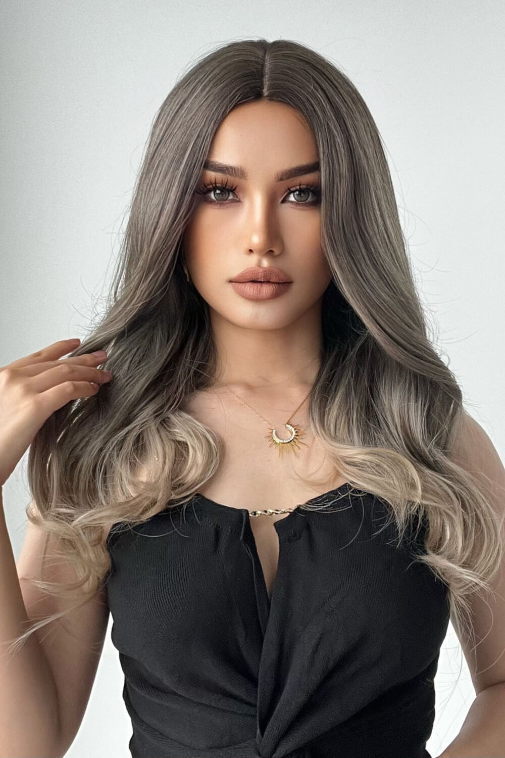 24" Ash Brown/Blonde Ombre Synthetic Wave Wig